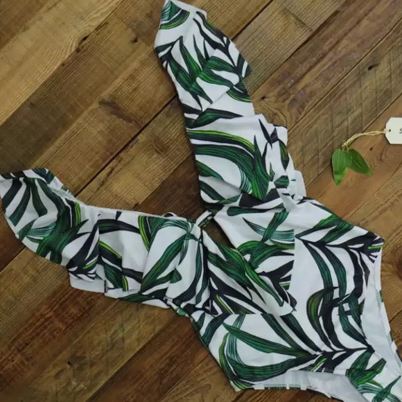 Tropical Paradise One Piece Swimsuit - Picture 4 of 6